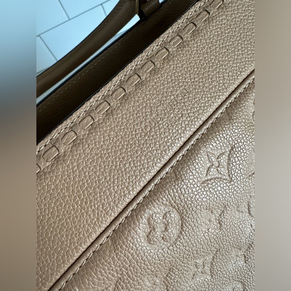 👛 Louis Vuitton Vosges MM Monogram Empreinte Leather Bag - Picture 5 of 16